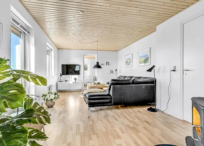 Ferienhaus Awesome In With Kitchen